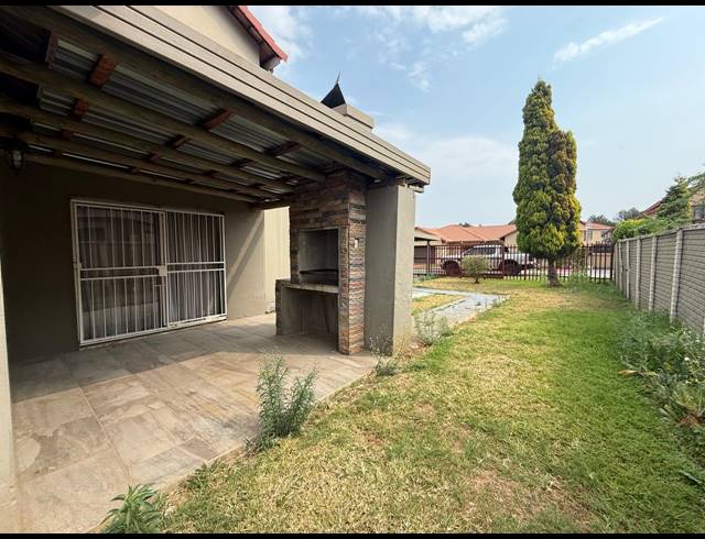 3 BEDROOM HOUSE FOR SALE IN WATERKLOOF